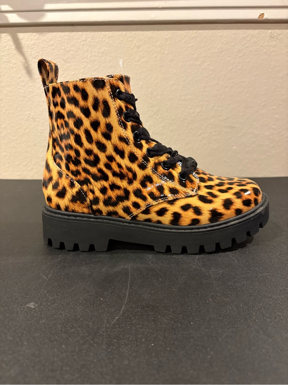 Art Class Kayden Cheetah Print Combat Ankle Boot Multiple Kids Youth Sizes - Picture 2 of 15